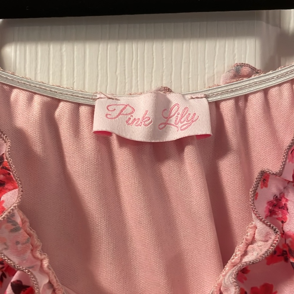 Pink Lily Top - Picture 2 of 4
